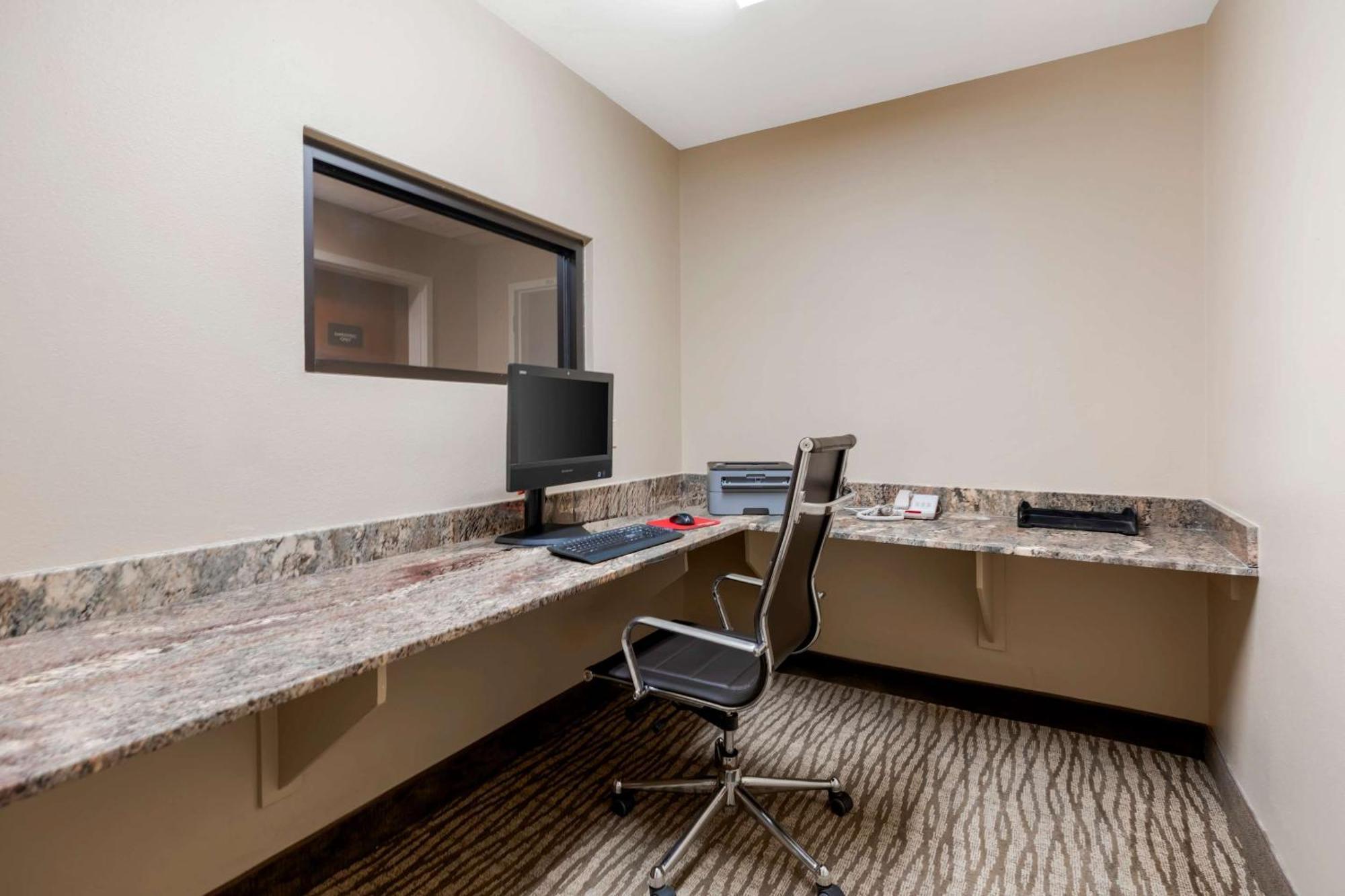Comfort Suites Port Allen - Baton Rouge Exterior photo