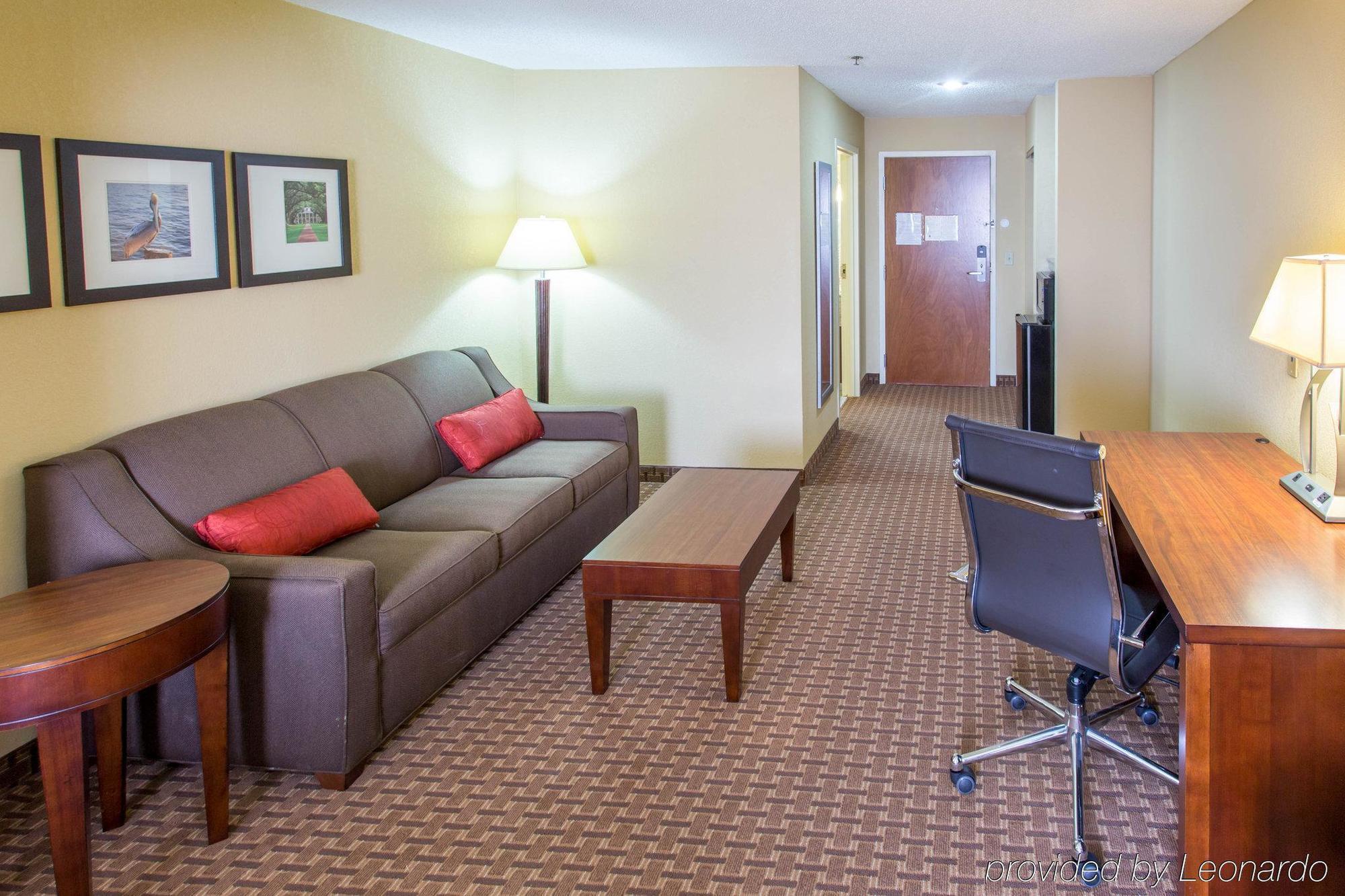 Comfort Suites Port Allen - Baton Rouge Exterior photo
